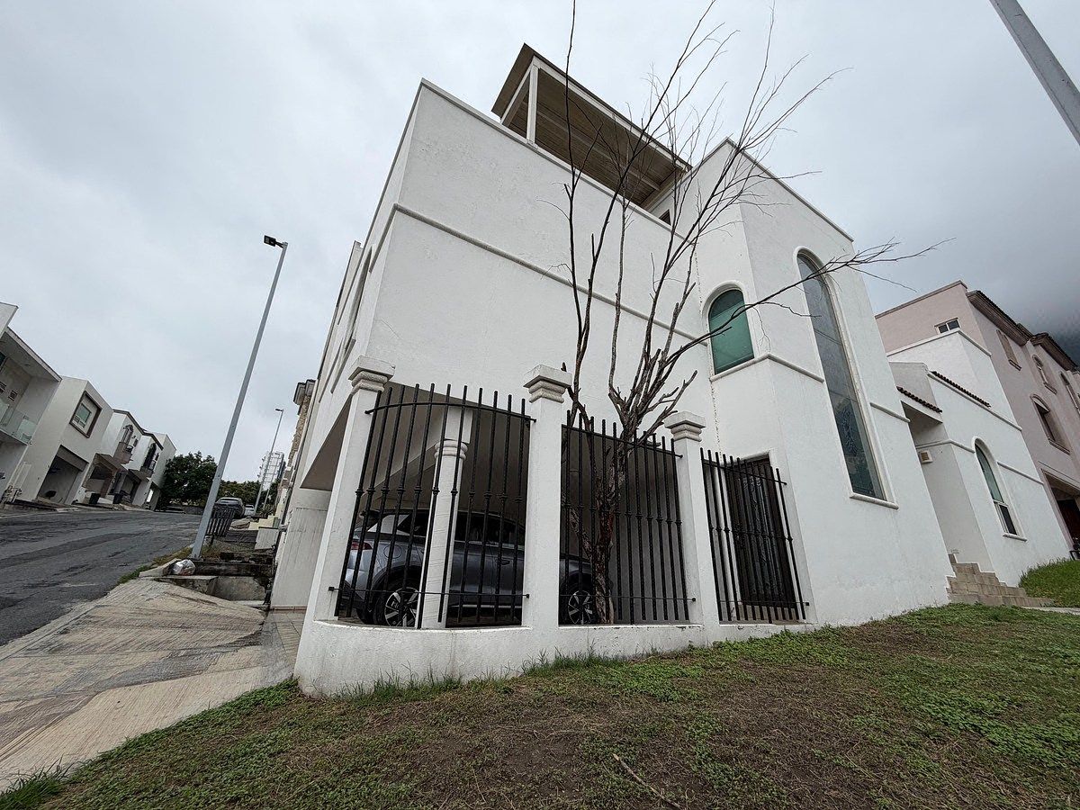 Casa em Privanzas 5 Sector, Monterrey, foto 4 de 16