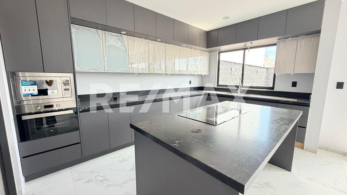 Casa en condominio en El Mayorazgo, El Marqués, foto 2 de 42