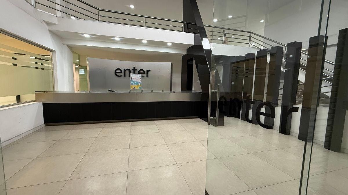 Venda / aluguel de edifício comercial em Azcapotalco, foto 1 de 13