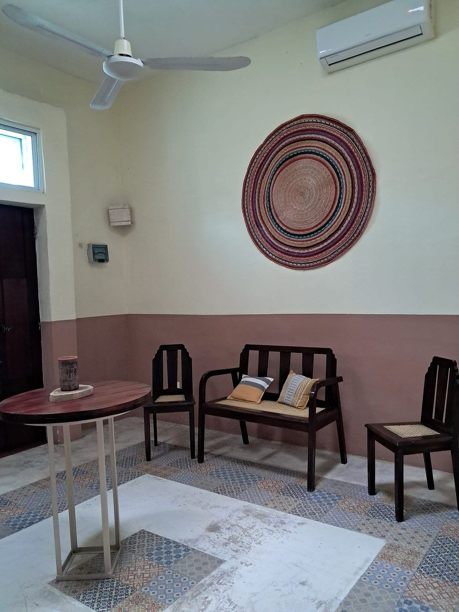 HOUSE WITH POOL FOR SALE IN SANTA ANA, MERIDA CENTER, photo 1 of 17