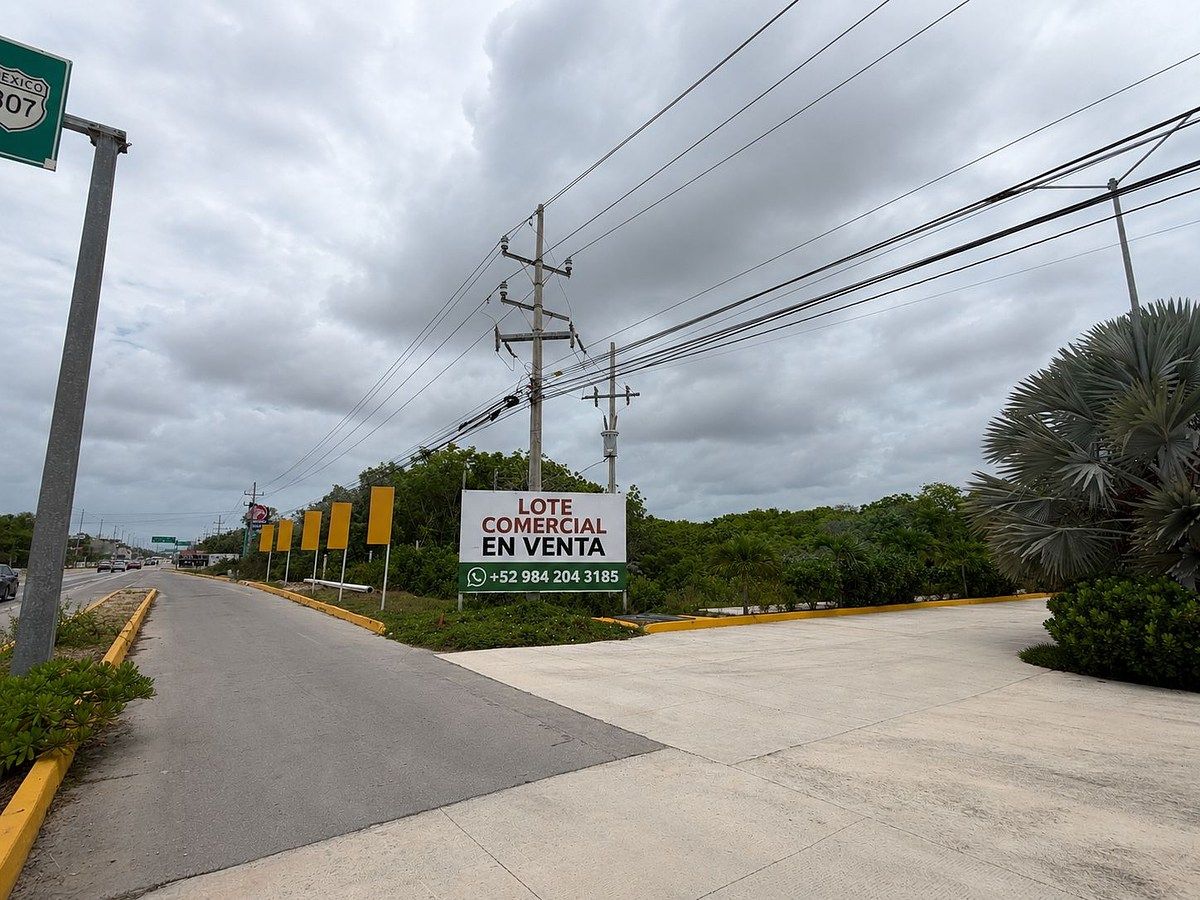 Terreno comercial frente  Carretera Tulum (Ofertá Plaza,Restaurante , Hotel,etc), foto 1 de 19