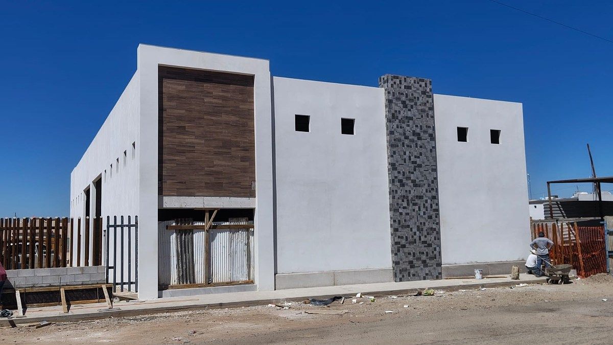 4 warehouses for rent behind Plaza Carranza (Mexicali, B.C.)!, photo 1 of 2