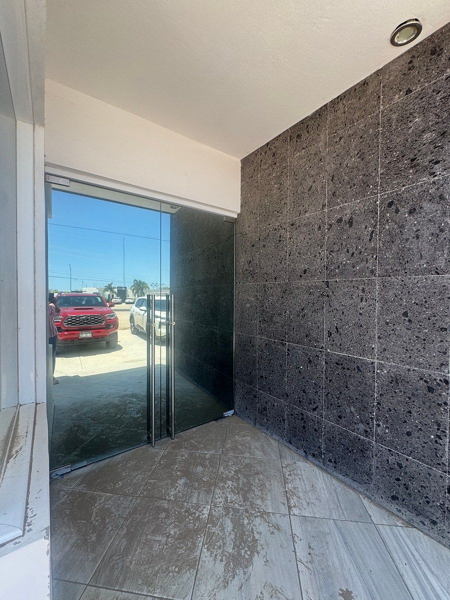 Local comercial en Villas de San Lorenzo, La Paz, foto 5 de 17
