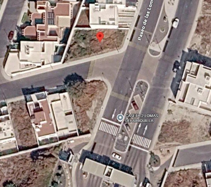 Terreno en Venta en Esquina en Lomas de Juriquilla Queretaro Casi Plano, foto 1 de 9