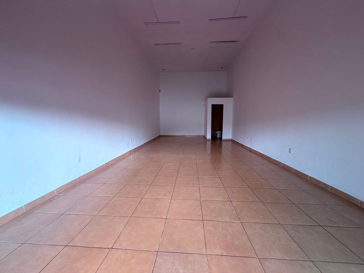 Local comercial en Valle Real, Zapopan, foto 4 de 8