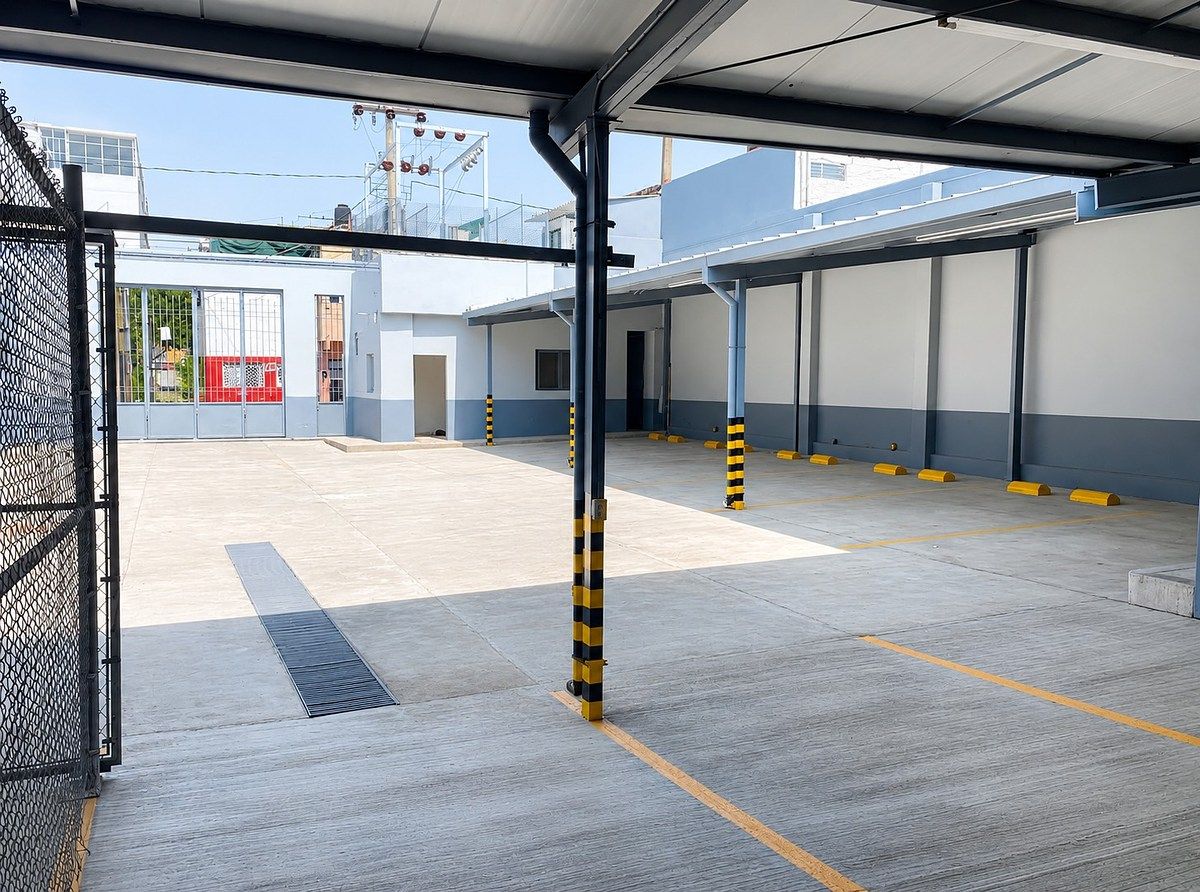 Commercial Storage Unit in El Retiro, Guadalajara, photo 7 of 10
