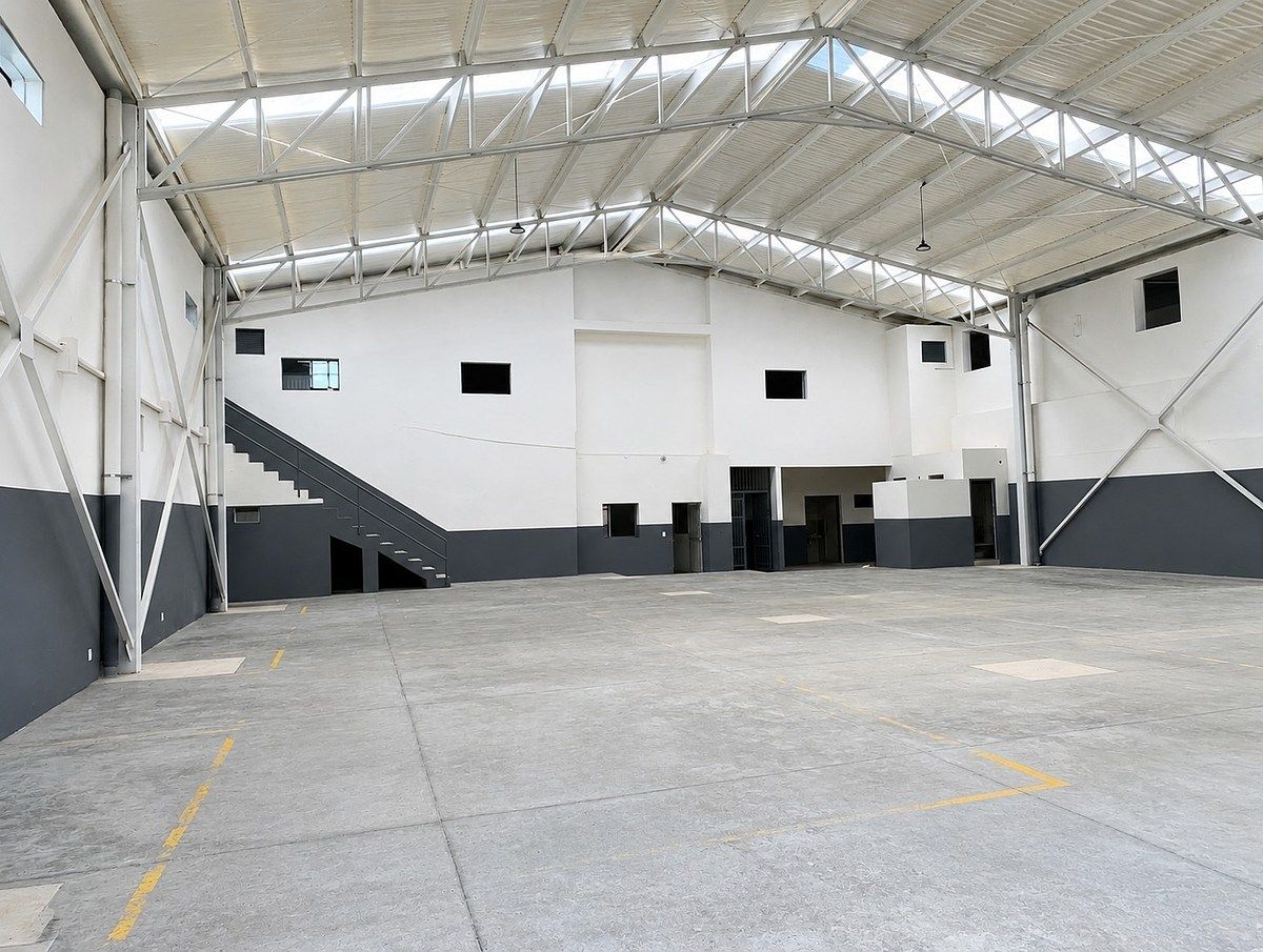 Commercial warehouse for rent, photo 1 of 10