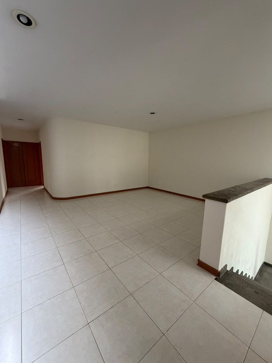 Casa em condomínio fechado em Royal Country, Zapopan, foto 9 de 17