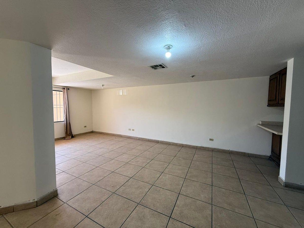 Casa em Nueva, Mexicali, foto 3 de 14
