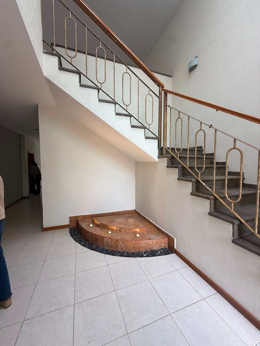 Casa em condomínio fechado em Royal Country, Zapopan, foto 3 de 15