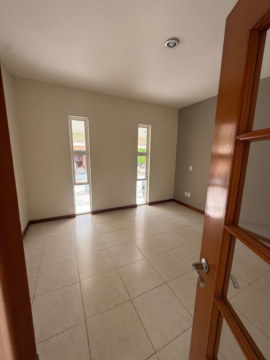 Casa em condomínio fechado em Royal Country, Zapopan, foto 4 de 15