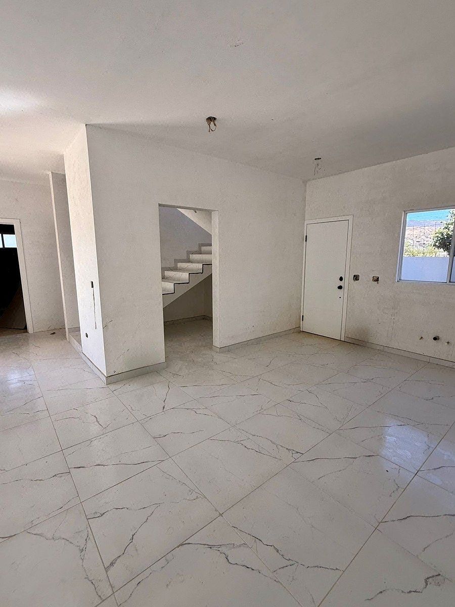House in Adolfo Ruiz Cortines, Ensenada, photo 9 of 21