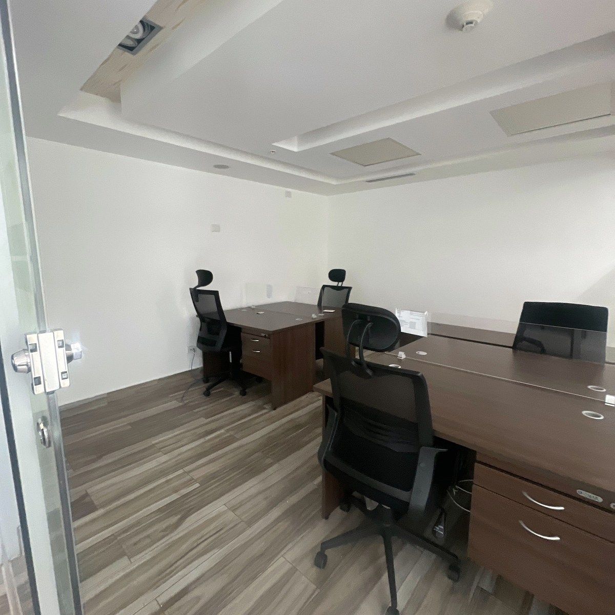 Oficina en Ensanche Naco, Santo Domingo Centro (Distrito Nacional), foto 2 de 4