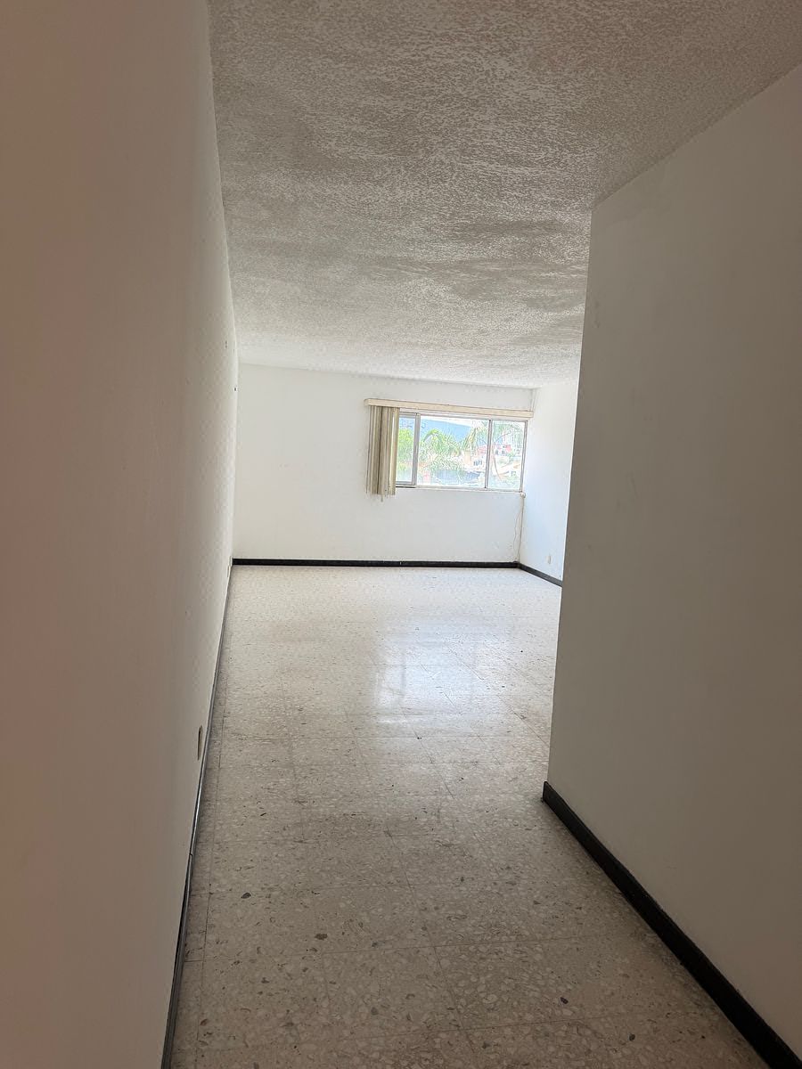 Edificio en Fraccionamiento Jardines de Guadalupe, Zapopan, foto 6 de 44