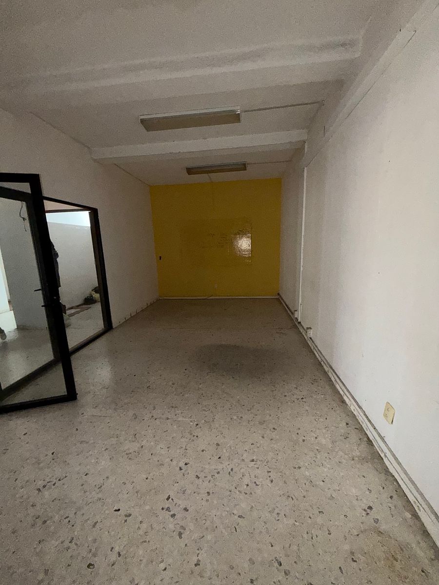 Edificio en Fraccionamiento Jardines de Guadalupe, Zapopan, foto 20 de 44