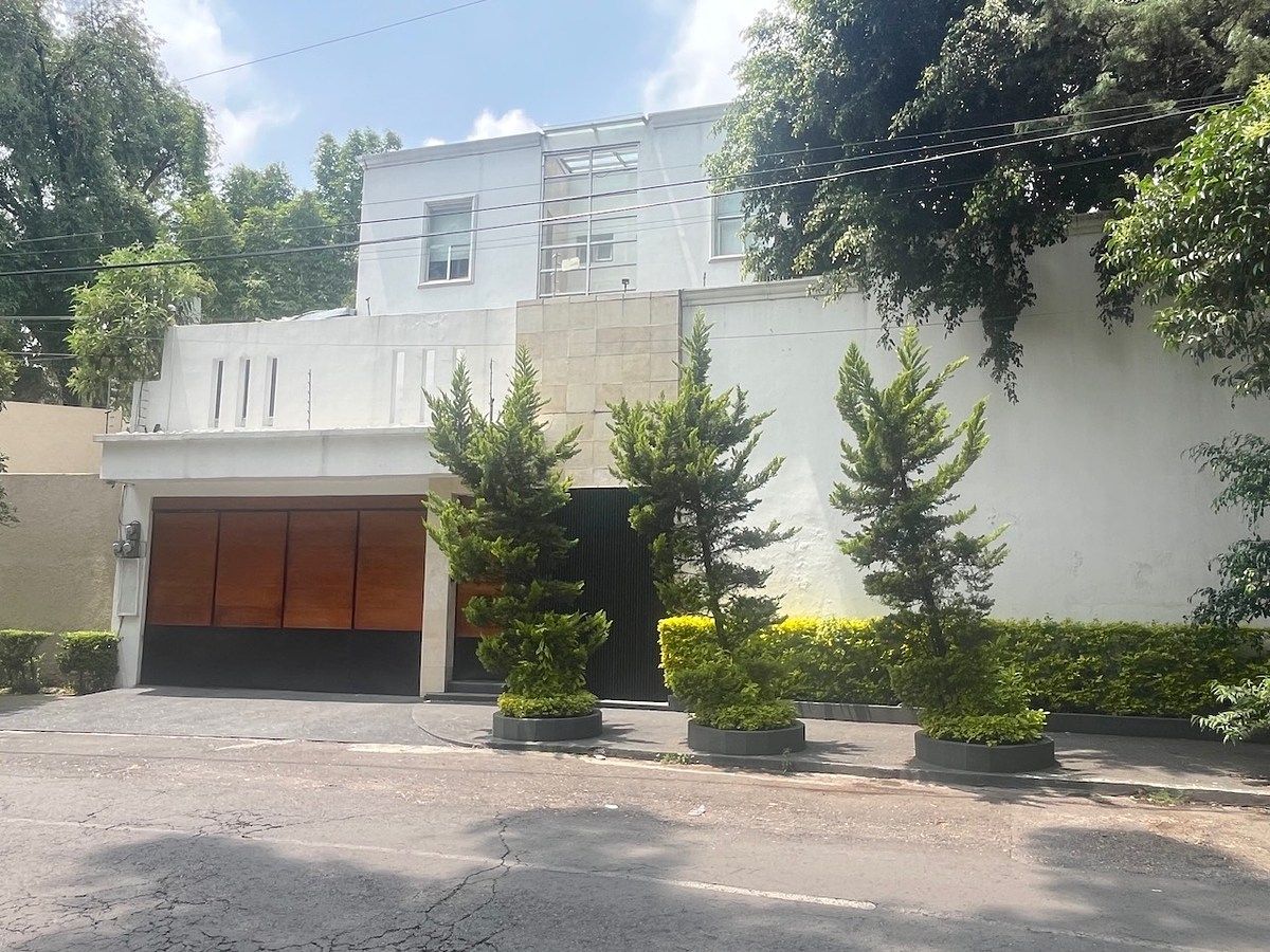 RENT HOUSE IN LAS LOMAS DE CHAPULTEPEC, photo 1 of 14