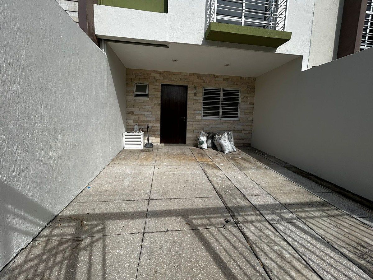 Casa em Parques del Bosque, Tlaquepaque, foto 3 de 13