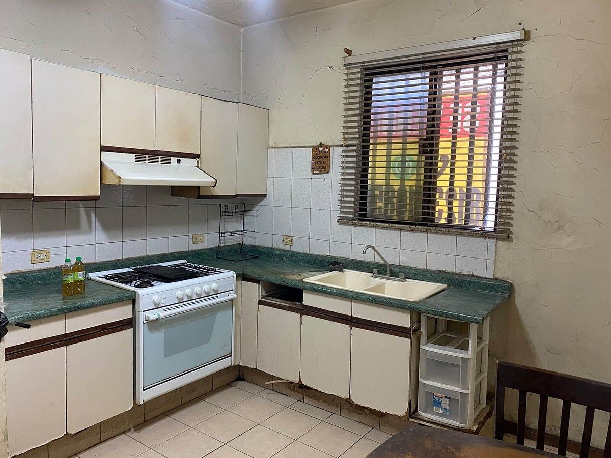House for sale in La Conchita Monterrey, photo 1 of 6