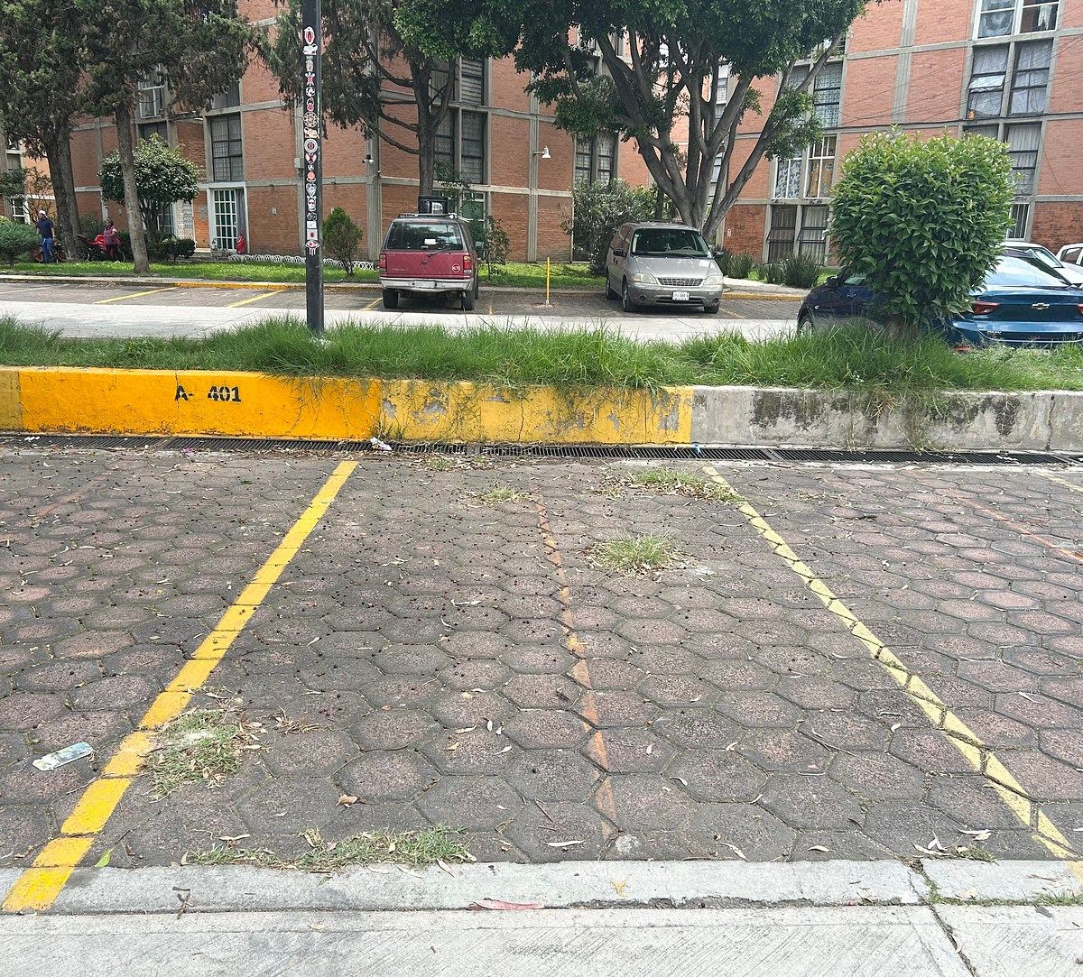 Estacionamiento, foto 15 de 15