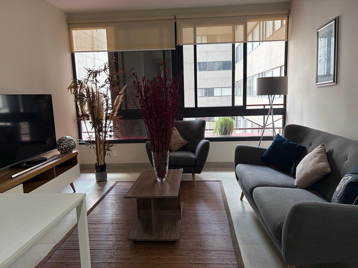 Apartamento para alugar Torre Polarea Budapeste, foto 1 de 10