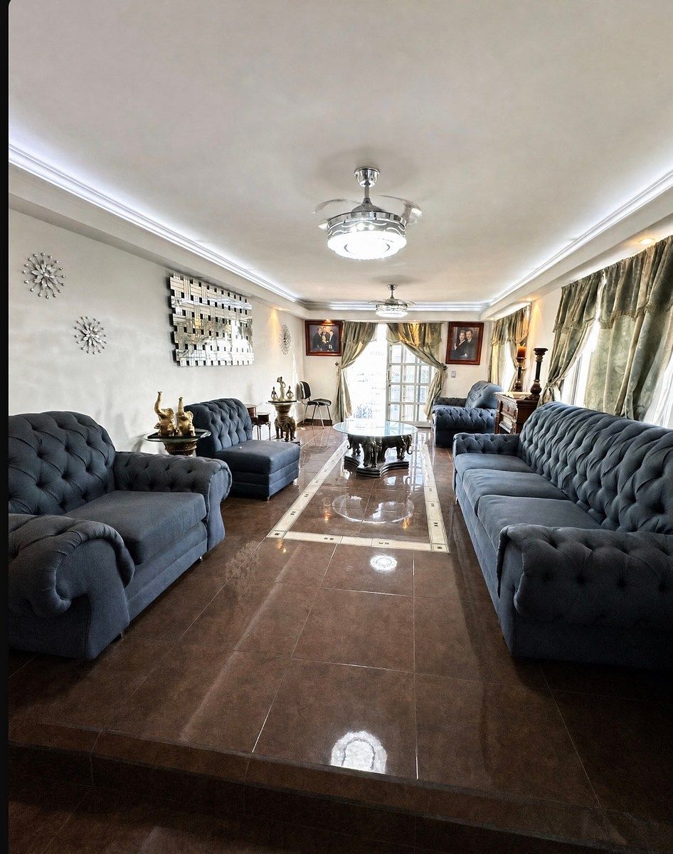 House for Sale in Monterrey, photo 1 of 8