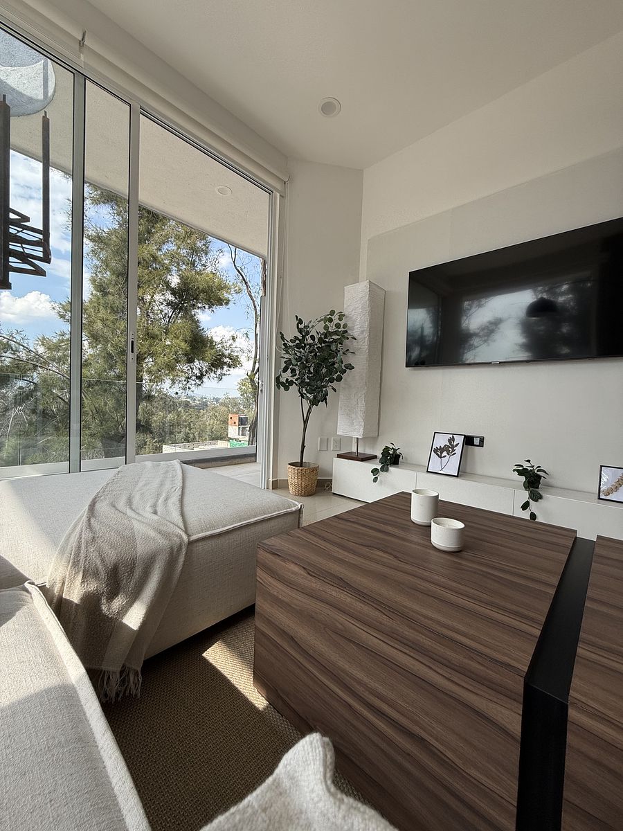 LAST APARTMENT WITH GARDEN IN LAGO DE GUADALUPE, photo 1 of 14