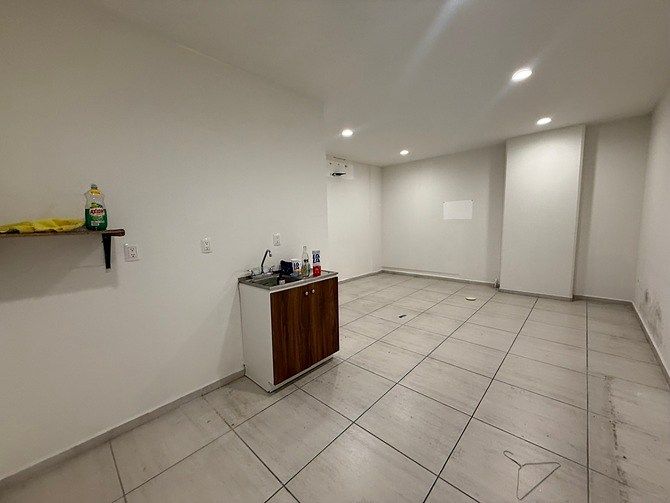 Local comercial en Jardines del Bosque Centro, Guadalajara, foto 33 de 39