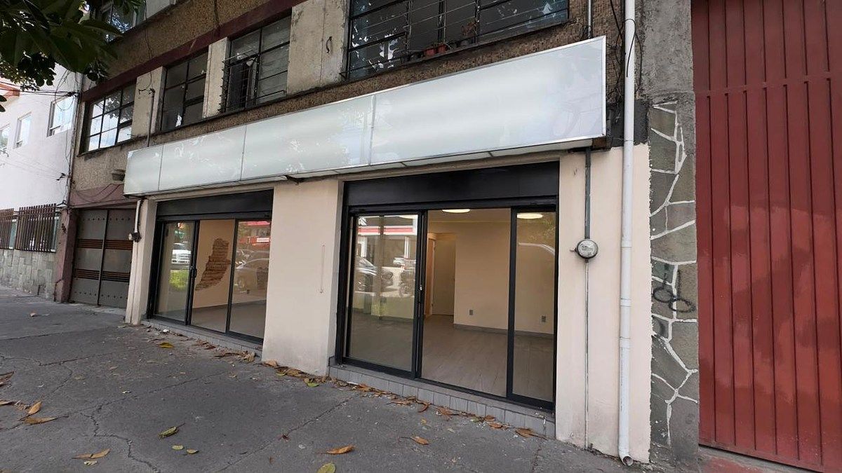 LOCALES COMERCIALES EN VENTA, foto 1 de 7