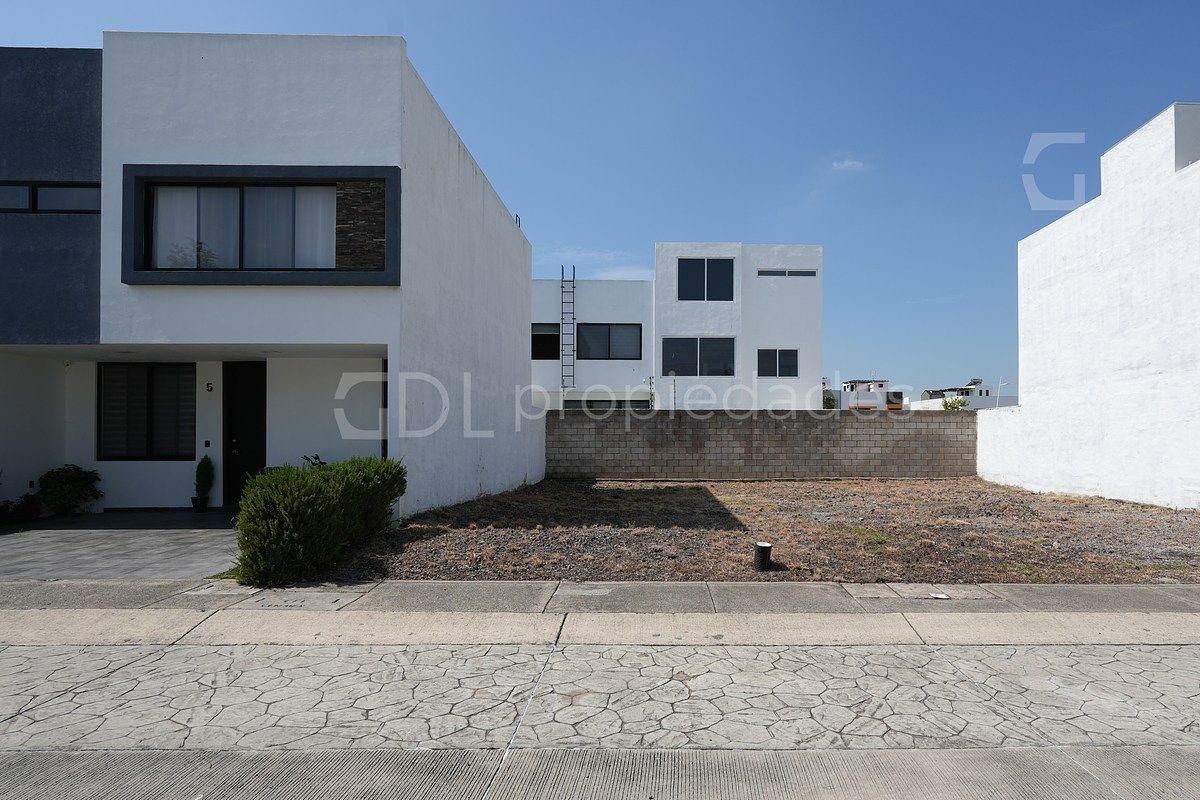 ADAMAR RESIDENCIAL TERRENO EN VENTA - foto 1