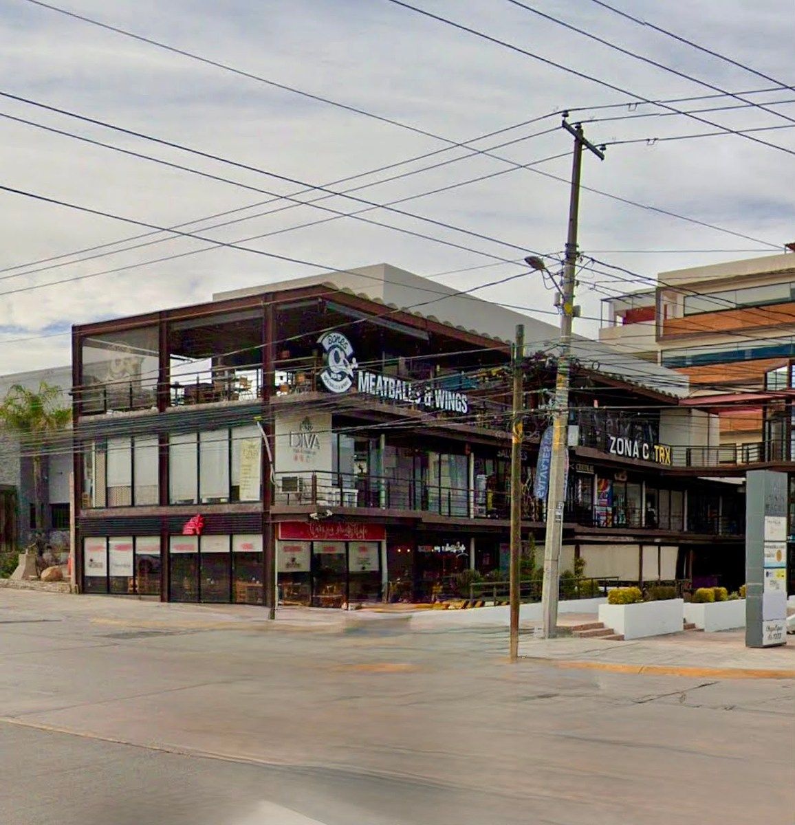 COMMERCIAL PROPERTY FOR SALE ON AV. CHAPULTEPEC, photo 1 of 10