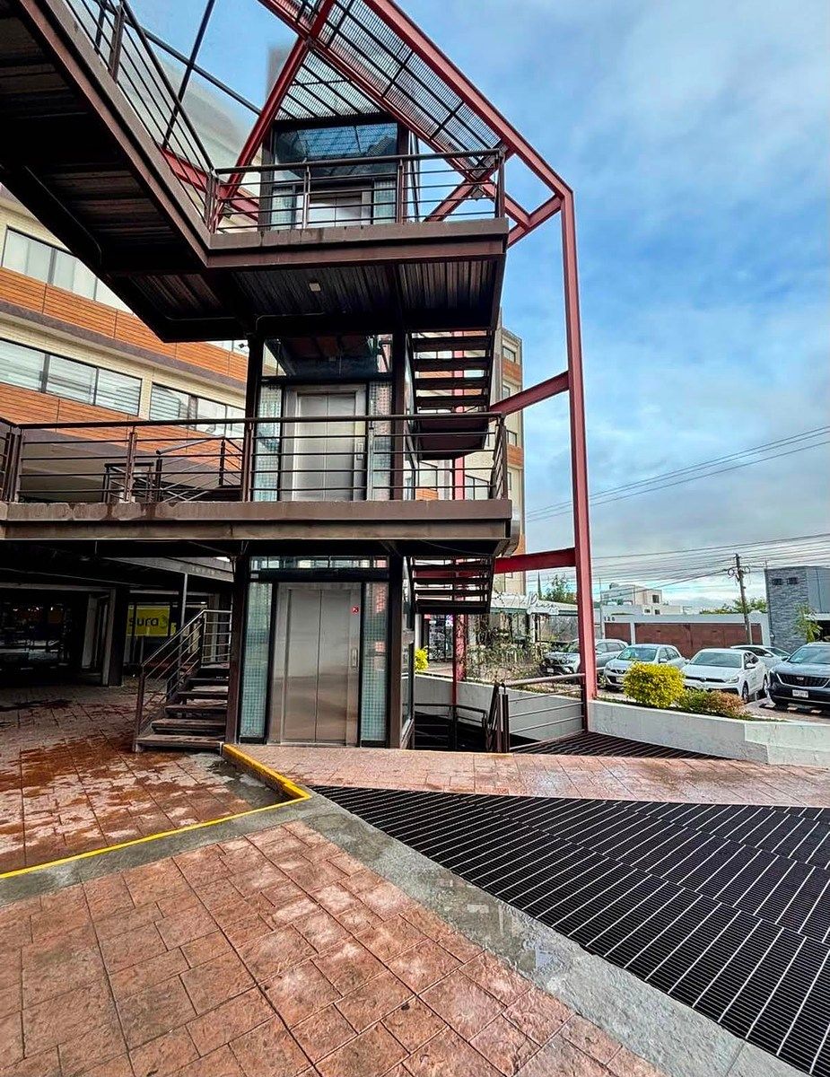 Retail Space in Colinas del Parque, San Luis Potosí, photo 2 of 10