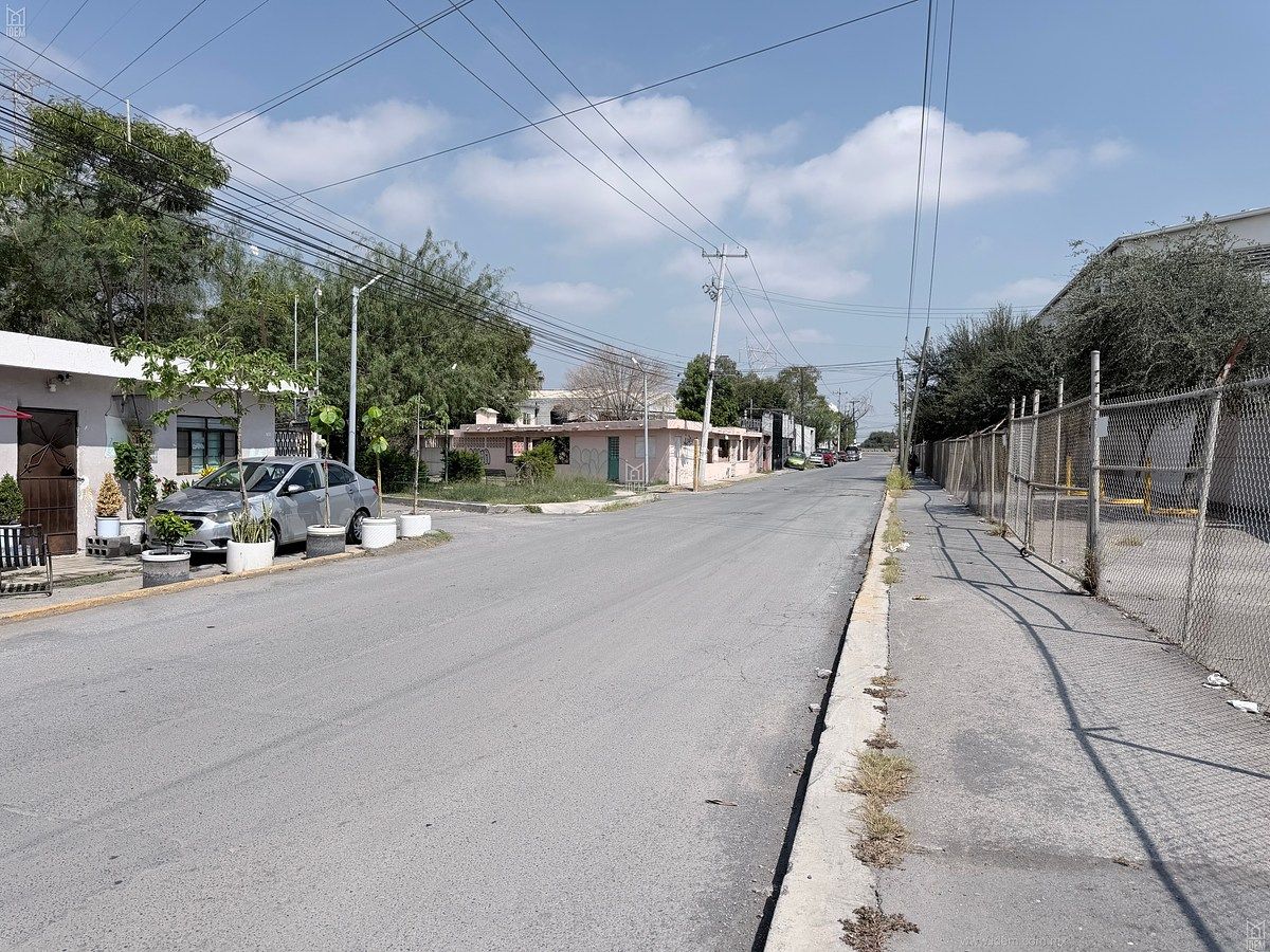 Bodega comercial en Moisés Sáenz, Apodaca, foto 10 de 11