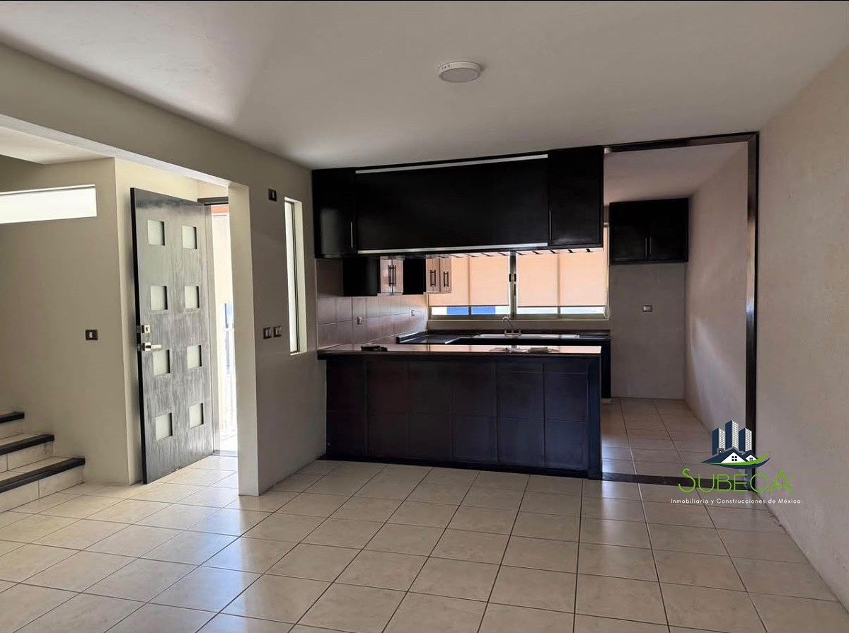 Casa en Renta Monte Novo, foto 1 de 10