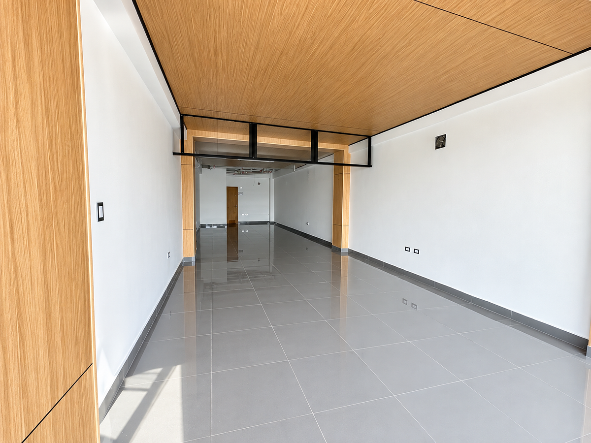 Local Comercial en Alquiler en Los Prados, Santo Domingo | 60 m² | 2 Parqueos, foto 1 de 2