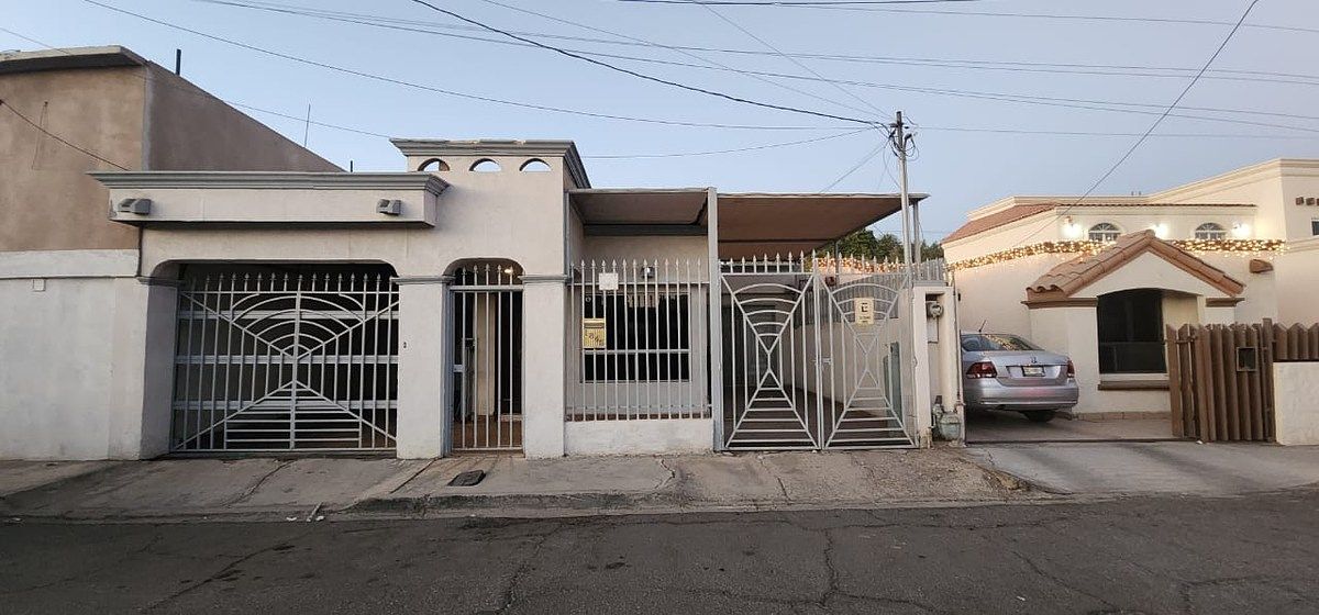 Se vende casa en Fracc. Calafia, de una sola planta (Mexicali, B.C)