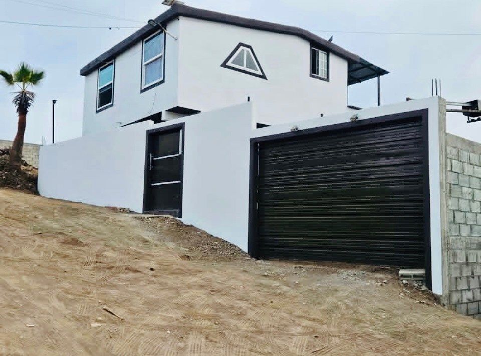 CASA CON TERRENO EXTRA EN VENTA ‼️ Misión del Mar III, foto 1 de 27