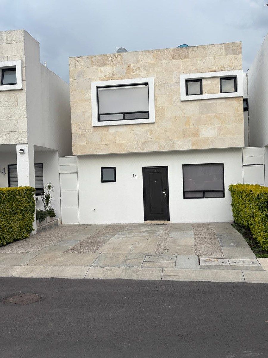 Casa en Venta en El Refugio con Baño en Cada Recámara