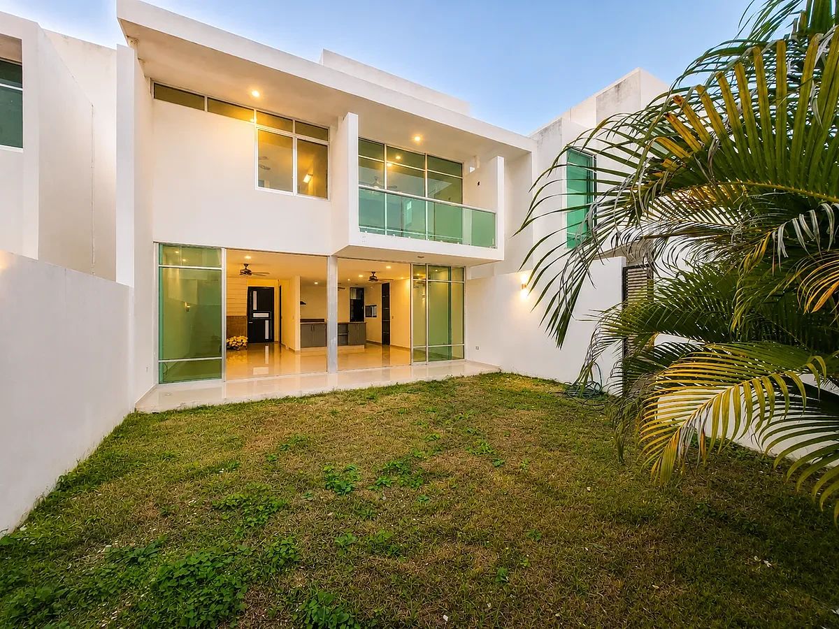 House in Gated Community in Altabrisa, Mérida, photo 2 of 14