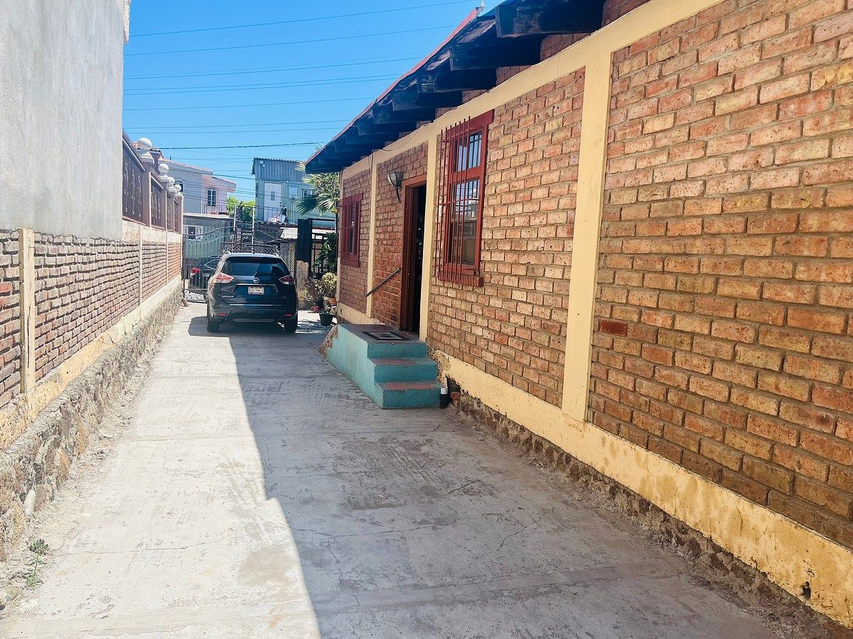 À venda casa perto do Starbucks 🌟 com terreno de 416m2‼️, foto 1 de 13