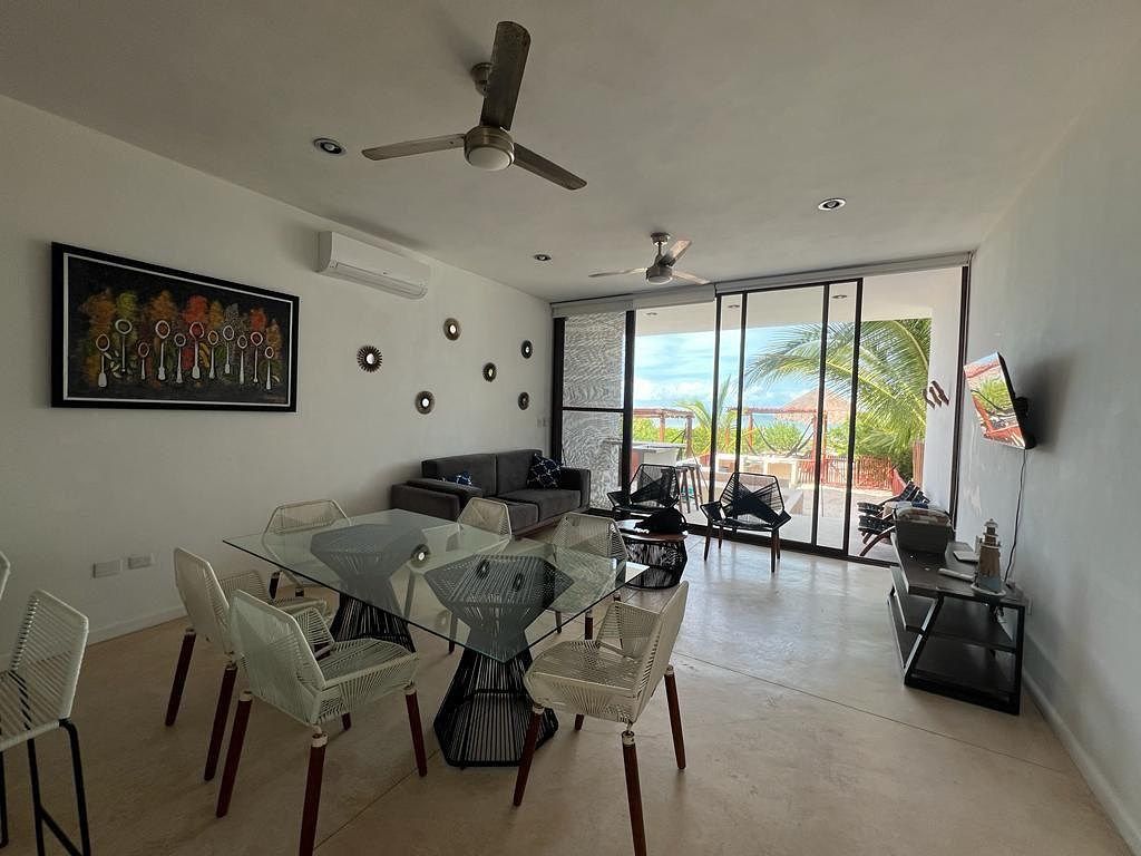 VILLA FRENTE AL MAR AMUEBLADA EN XTAMPU, foto 1 de 12