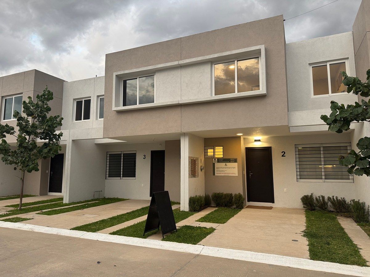 Casa NUEVA dentro de coto | Base Aerea, foto 1 de 11