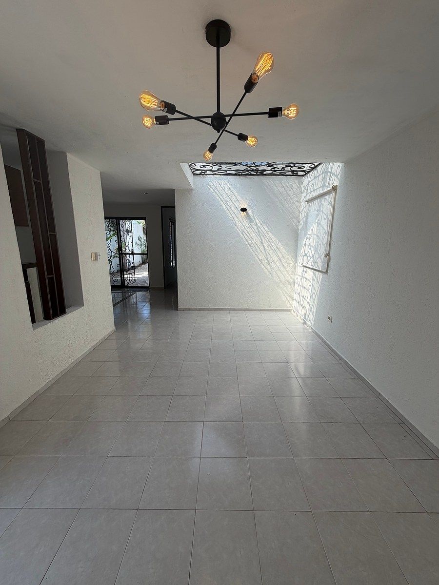 Casa em Montecarlo, Mérida, foto 3 de 18
