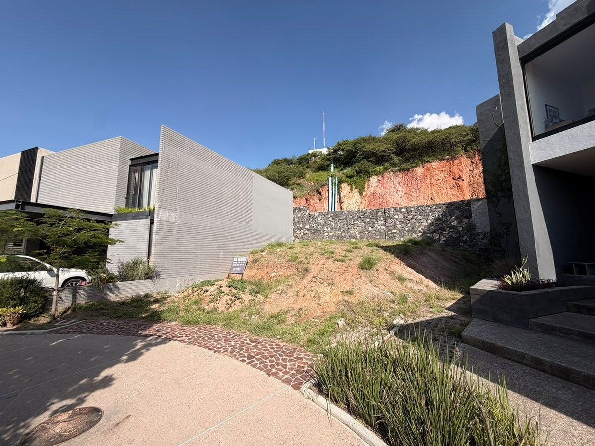 Lot in Altozano el Nuevo Querétaro, Querétaro, photo 2 of 9