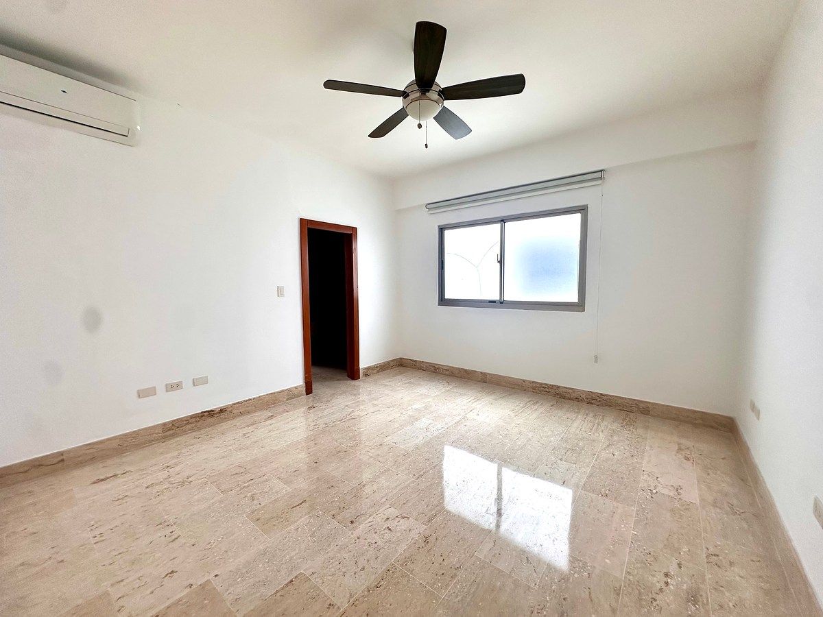 Habitación 2, foto 21 de 33