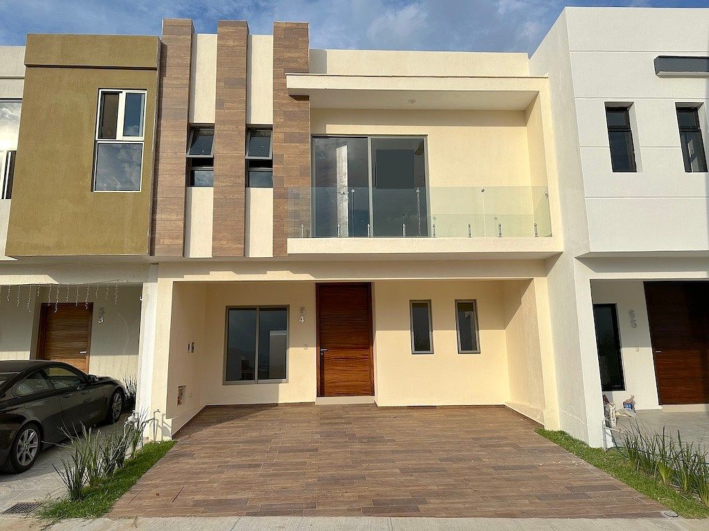 Casa para alugar no Coto Carrara Capital Norte, foto 1 de 20