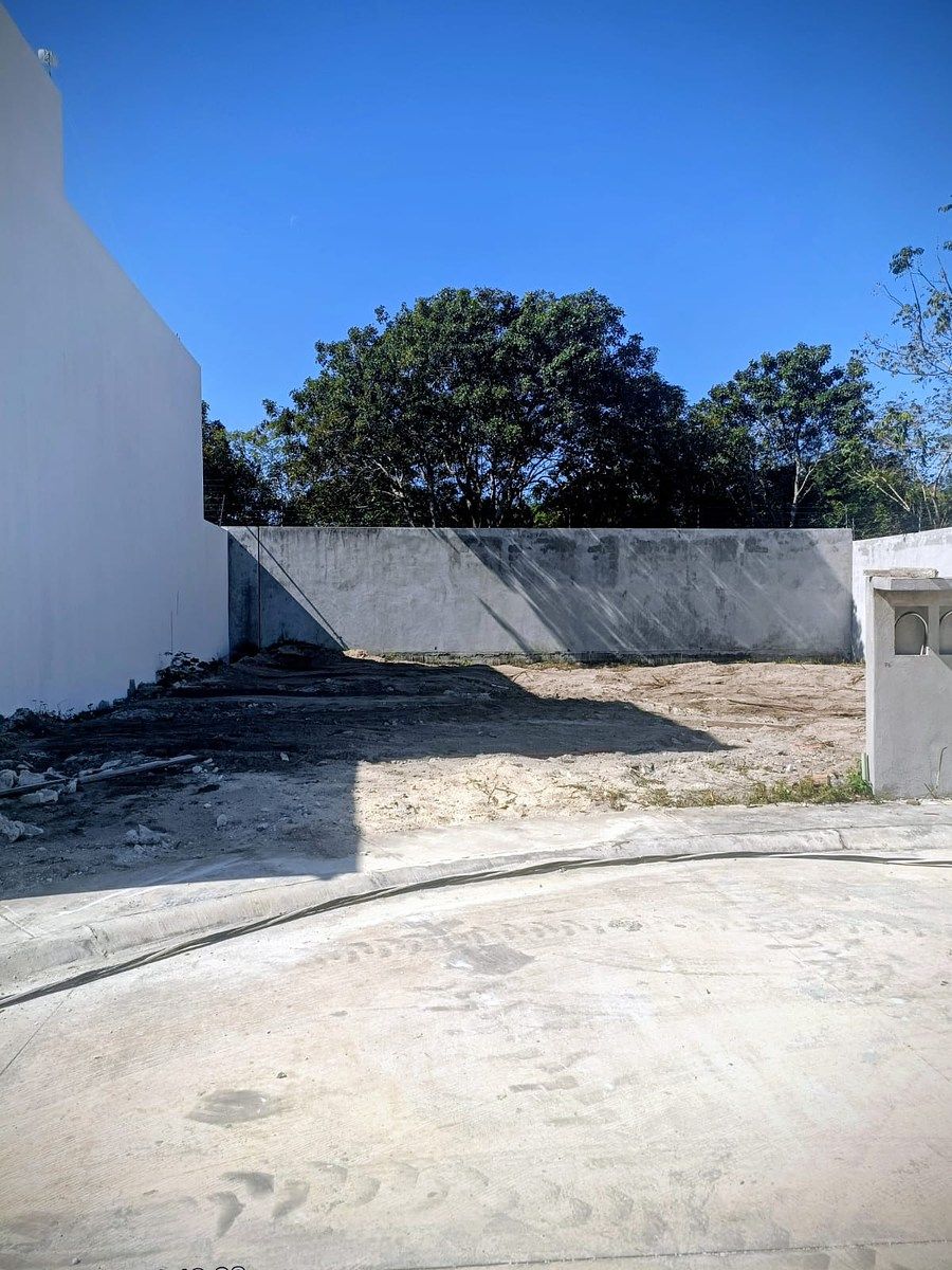 Lot in Paseo de los Bosques, Carmen, photo 2 of 12