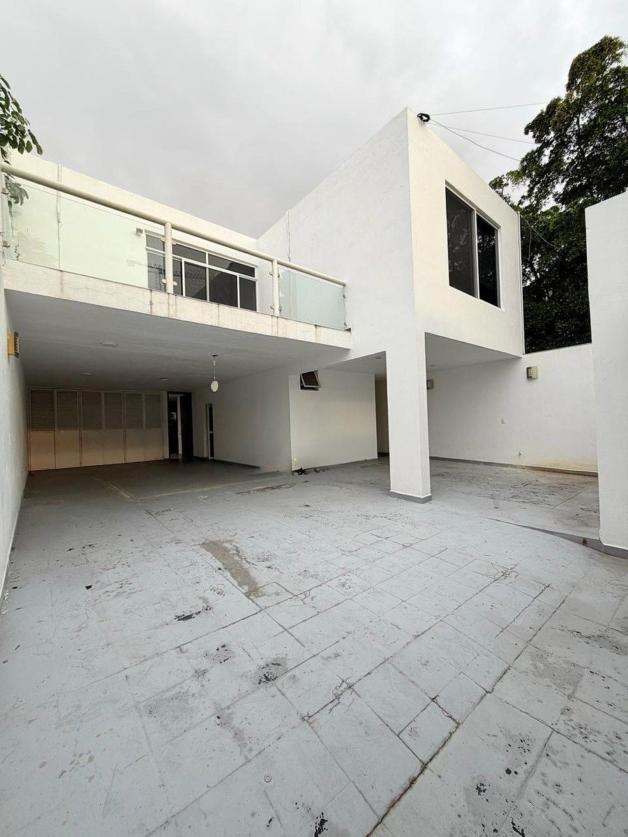 House in Colomos Providencia, Guadalajara, photo 2 of 35
