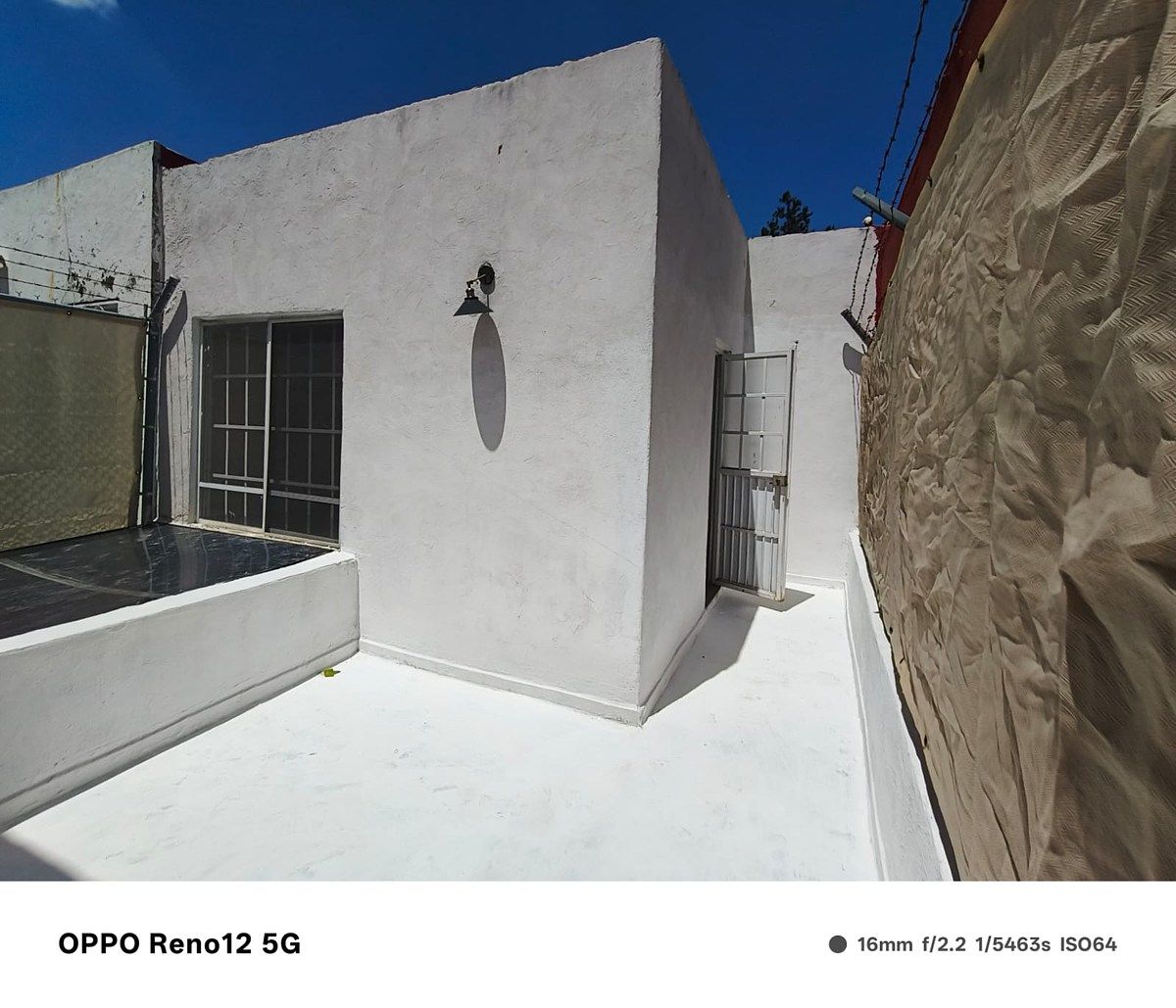 Espacio / construir una 3ra recamara, planta alta o terraza, photo 5 of 18