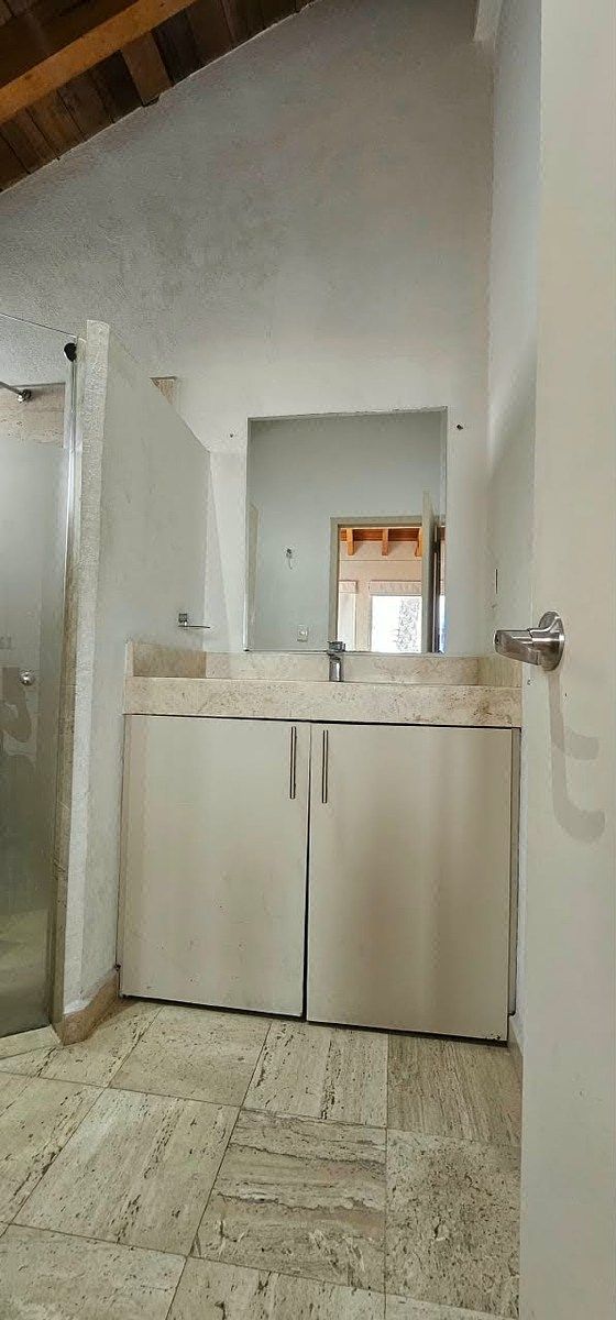 baño de 2nda recámara, foto 29 de 36