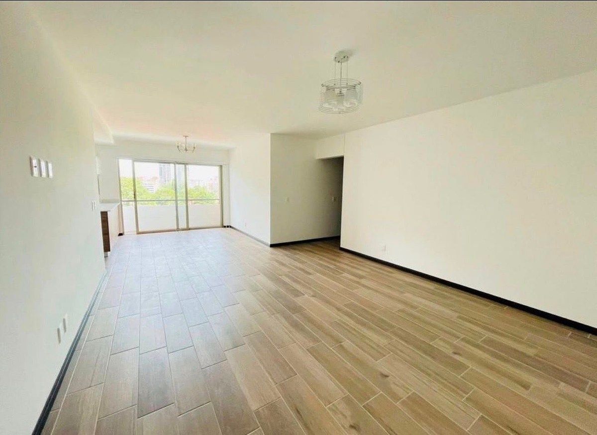 Apartamento en Zona 14, La Villa, Guatemala, foto 3 de 6